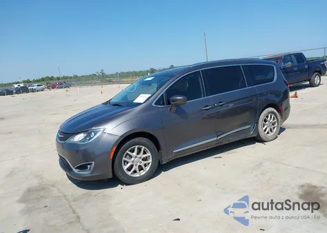 2020 Chrysler Pacifica Touring L z USA, uszkodzony, nr VIN 2C4RC1BG4LR139976